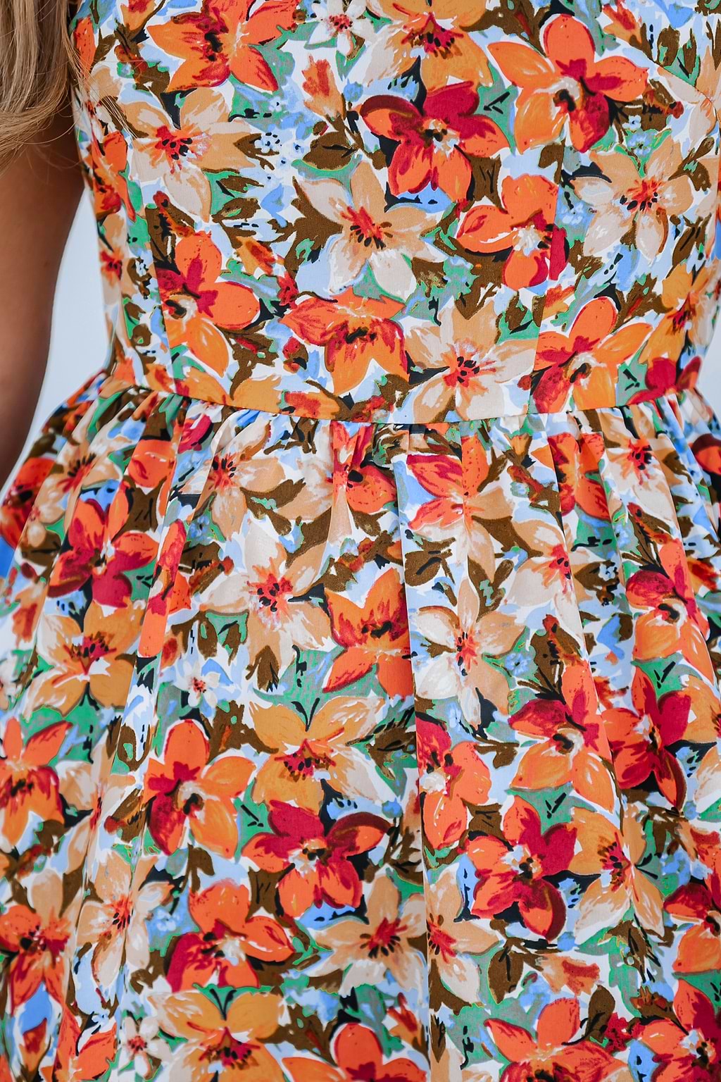 Minikleid mit gerüschten Ärmeln und Blumenmuster
