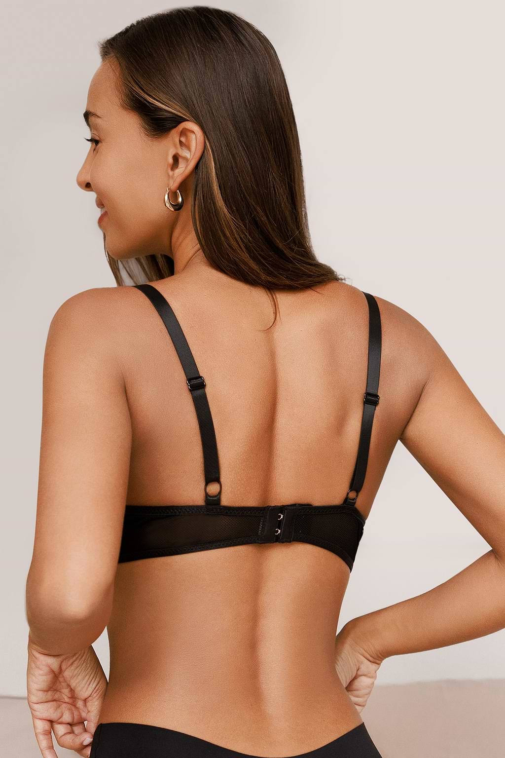 Onyx V-Neck Seamless Demi Bra
