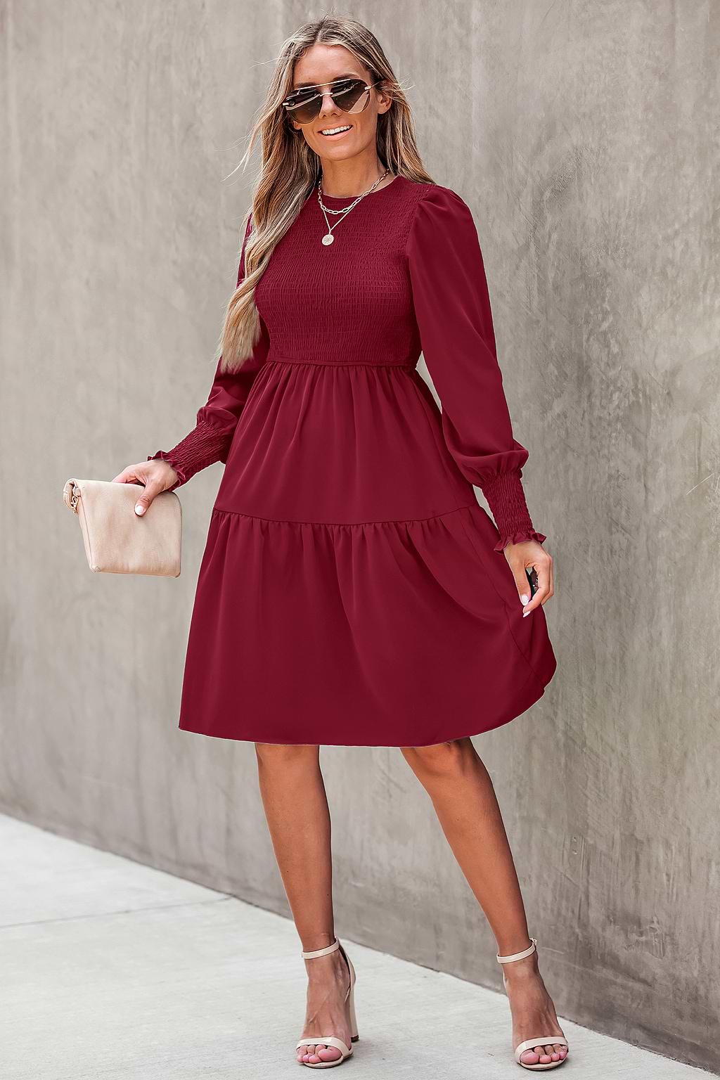 Robe mini à volants superposés bordeaux