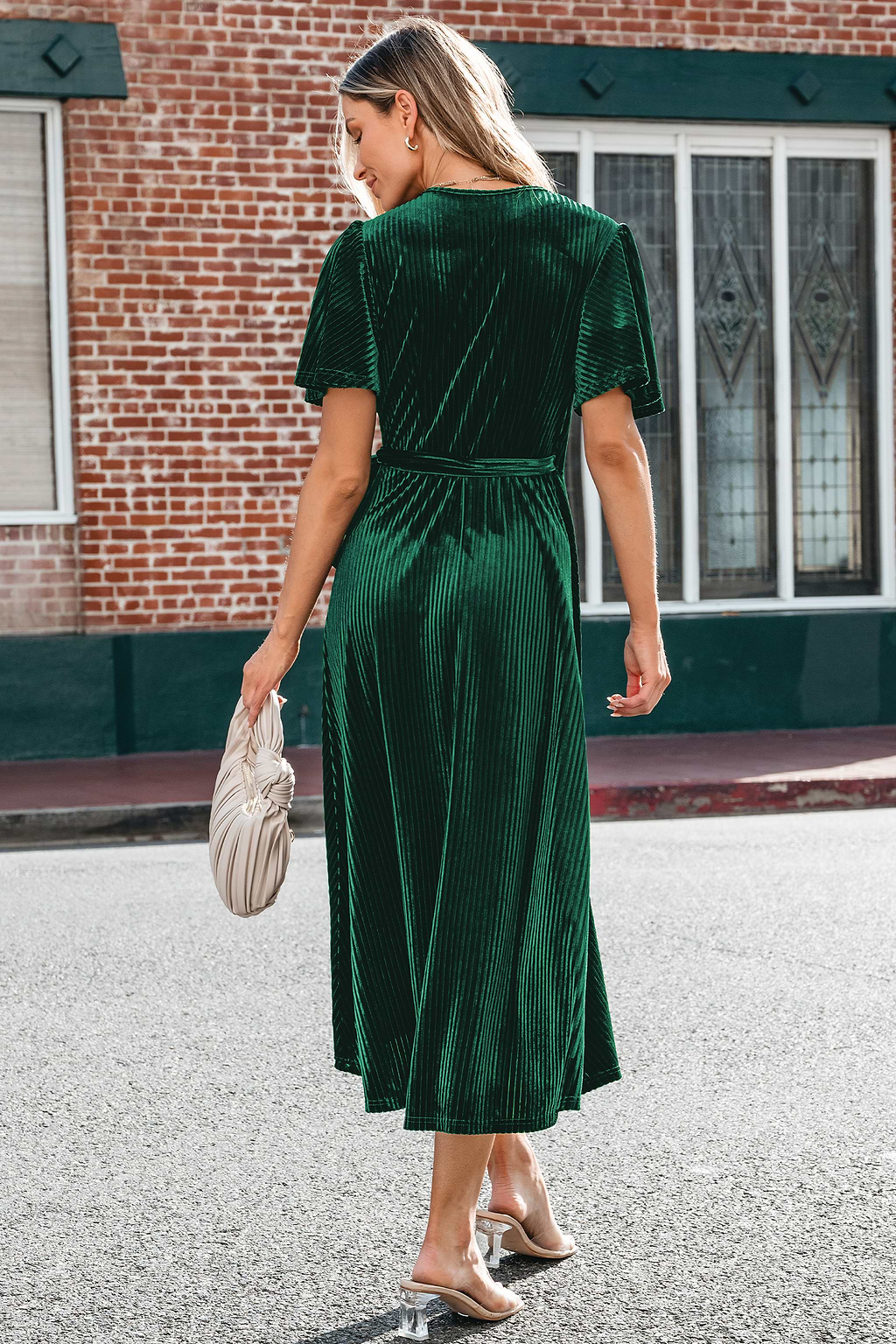 Robe maxi en velours avec ceinture vert émeraude