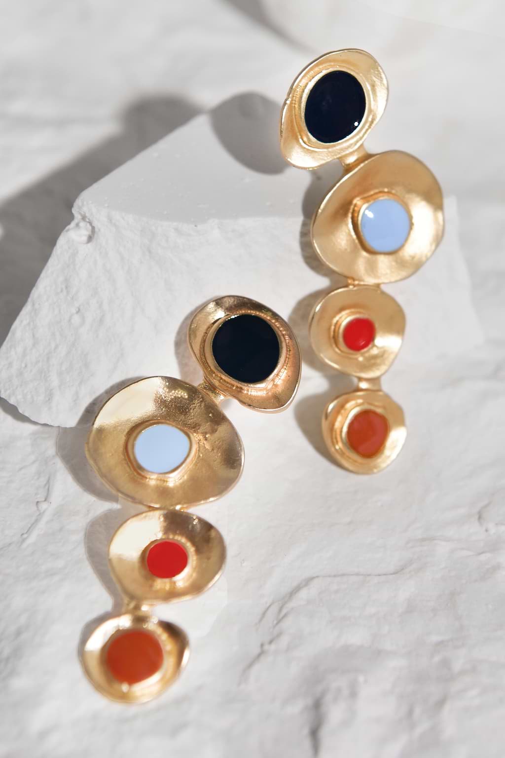 Pendientes colgantes geométricos coloridos