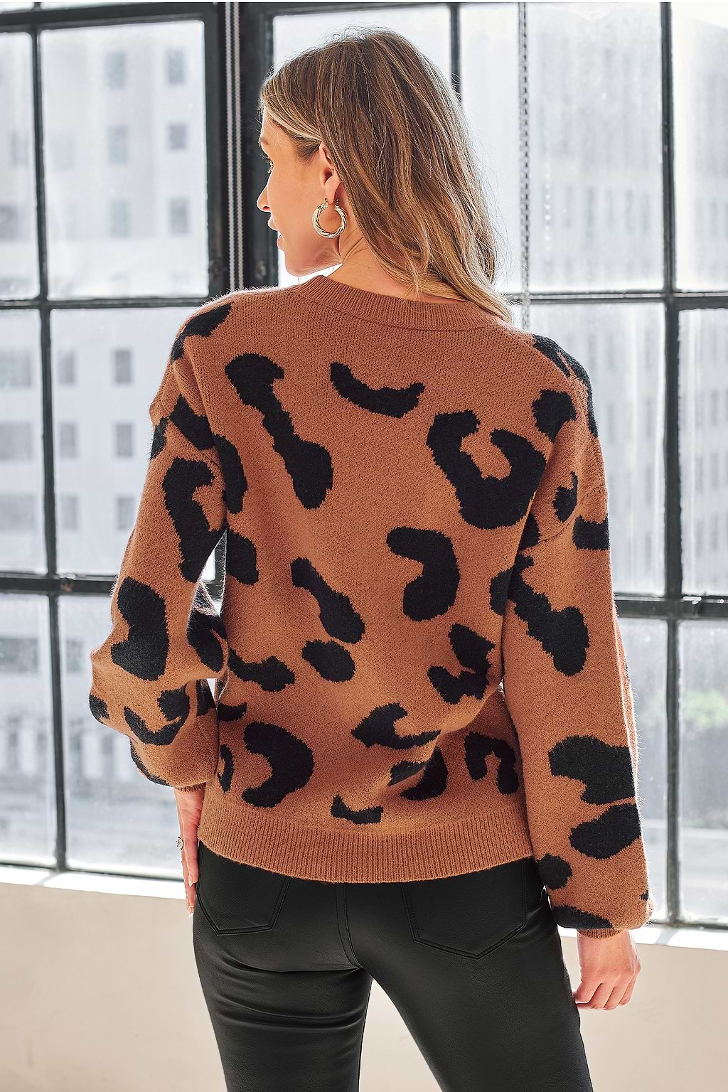 Leopard Print Puff Sleeve Sweater