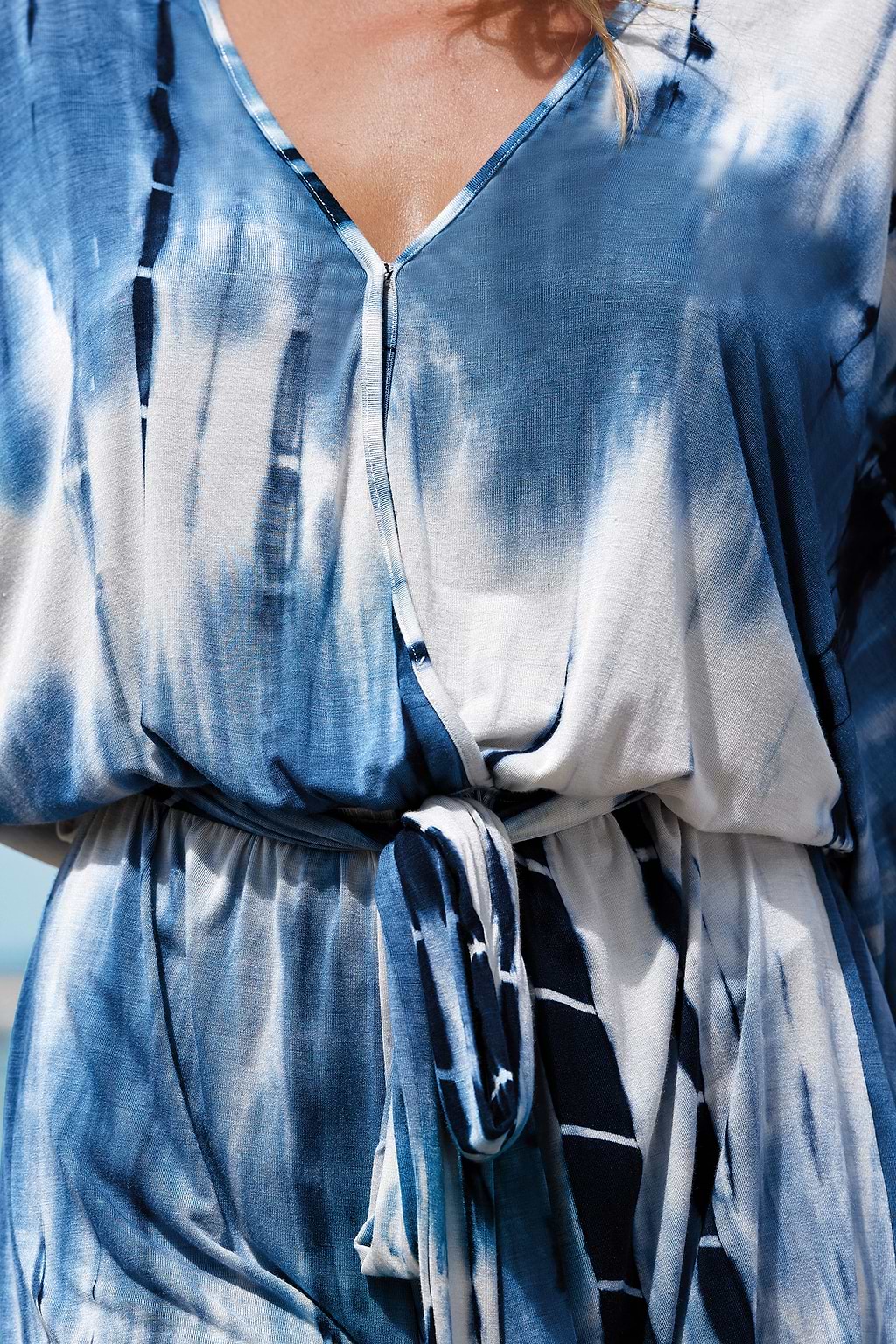 Mameluco tie-dye azul y blanco