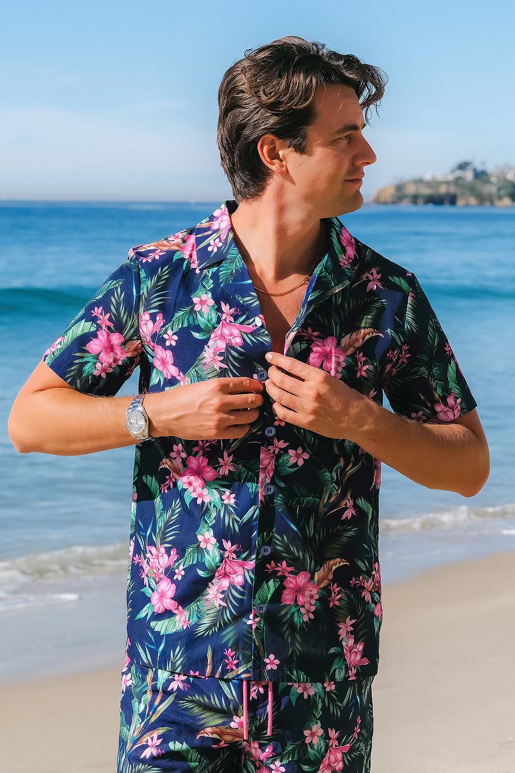 Camisa con botones tropicales Night Orchid