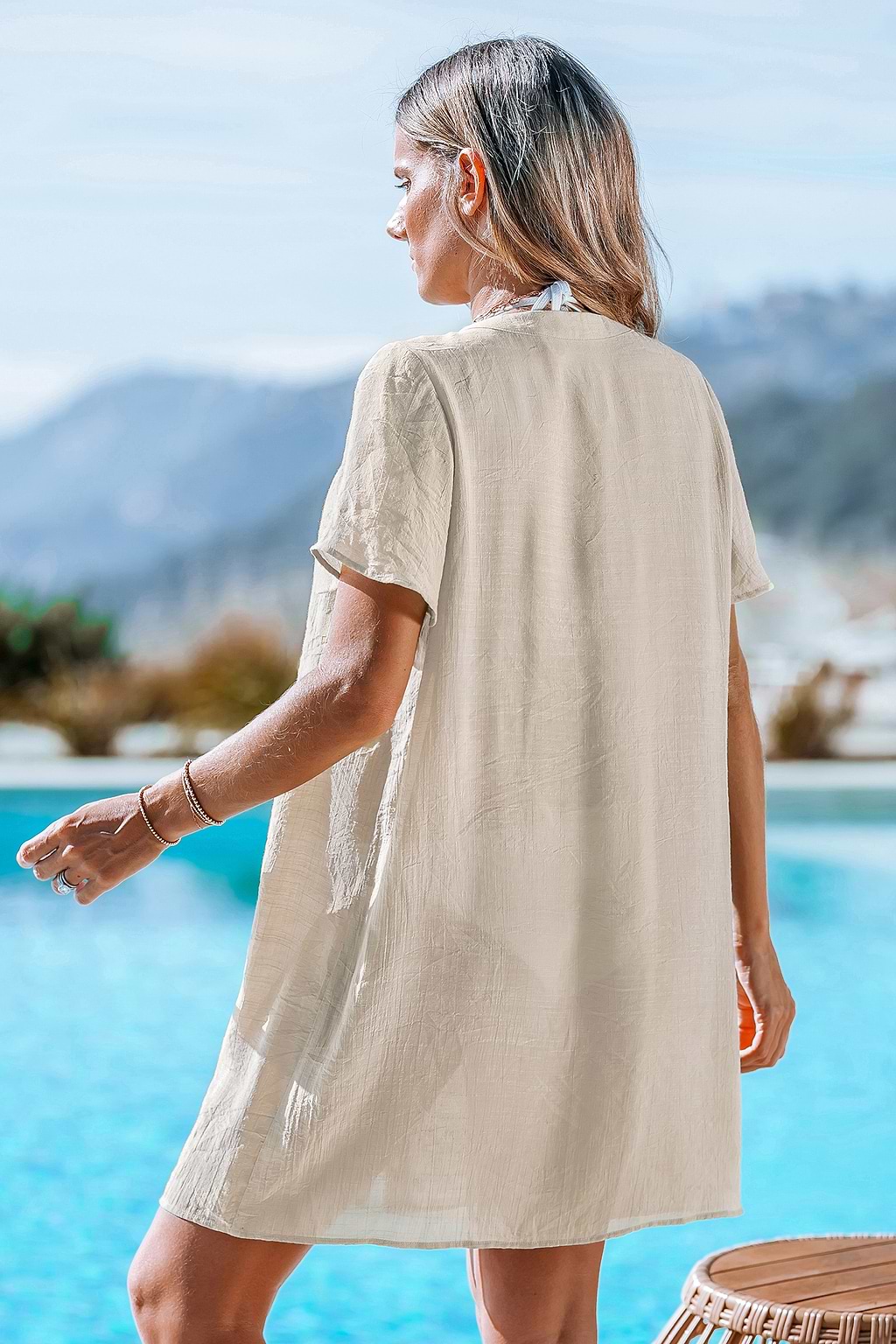 Halbtransparentes Button-Up Cover-Up-Minikleid