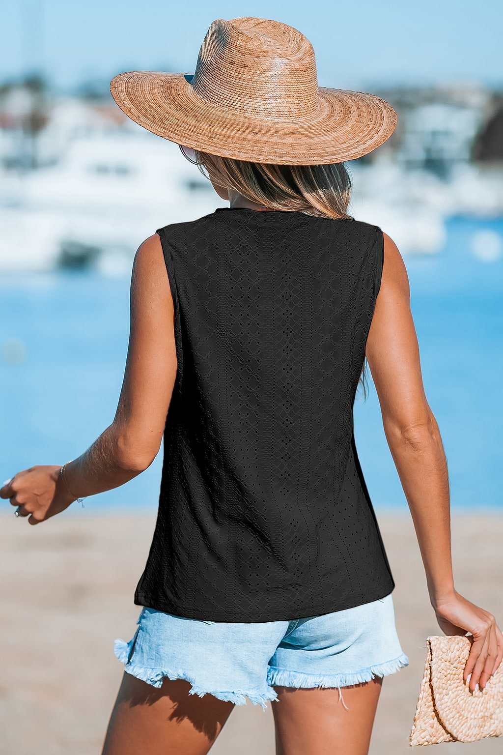 Débardeur à col rond et œillets noir