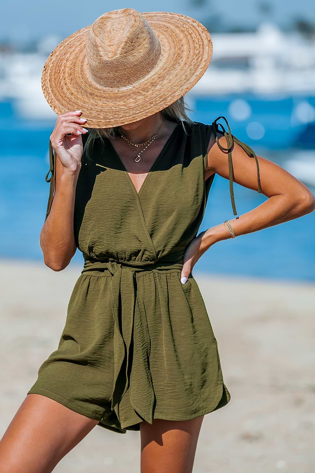Combishort avec taille à nouer et jambes droites vert olive