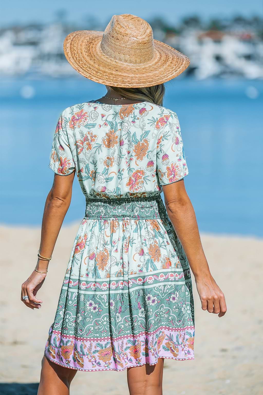 Robe mini avec col surplis et taille à smocks boho