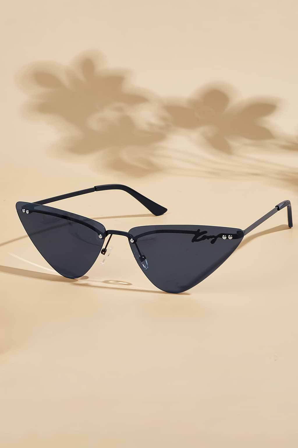 Frameless Triangle Sunglasses