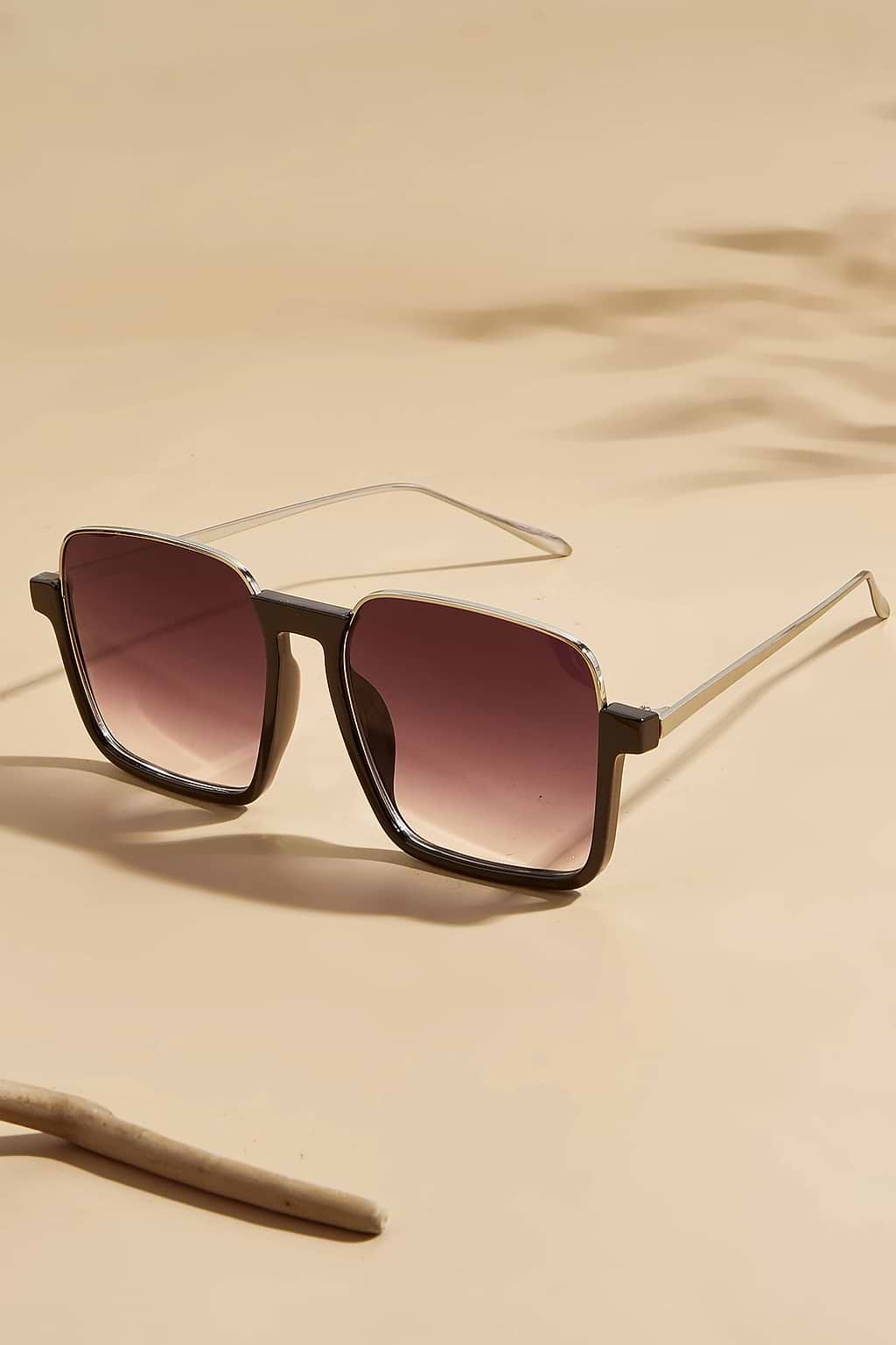 Gafas de sol cuadradas negras