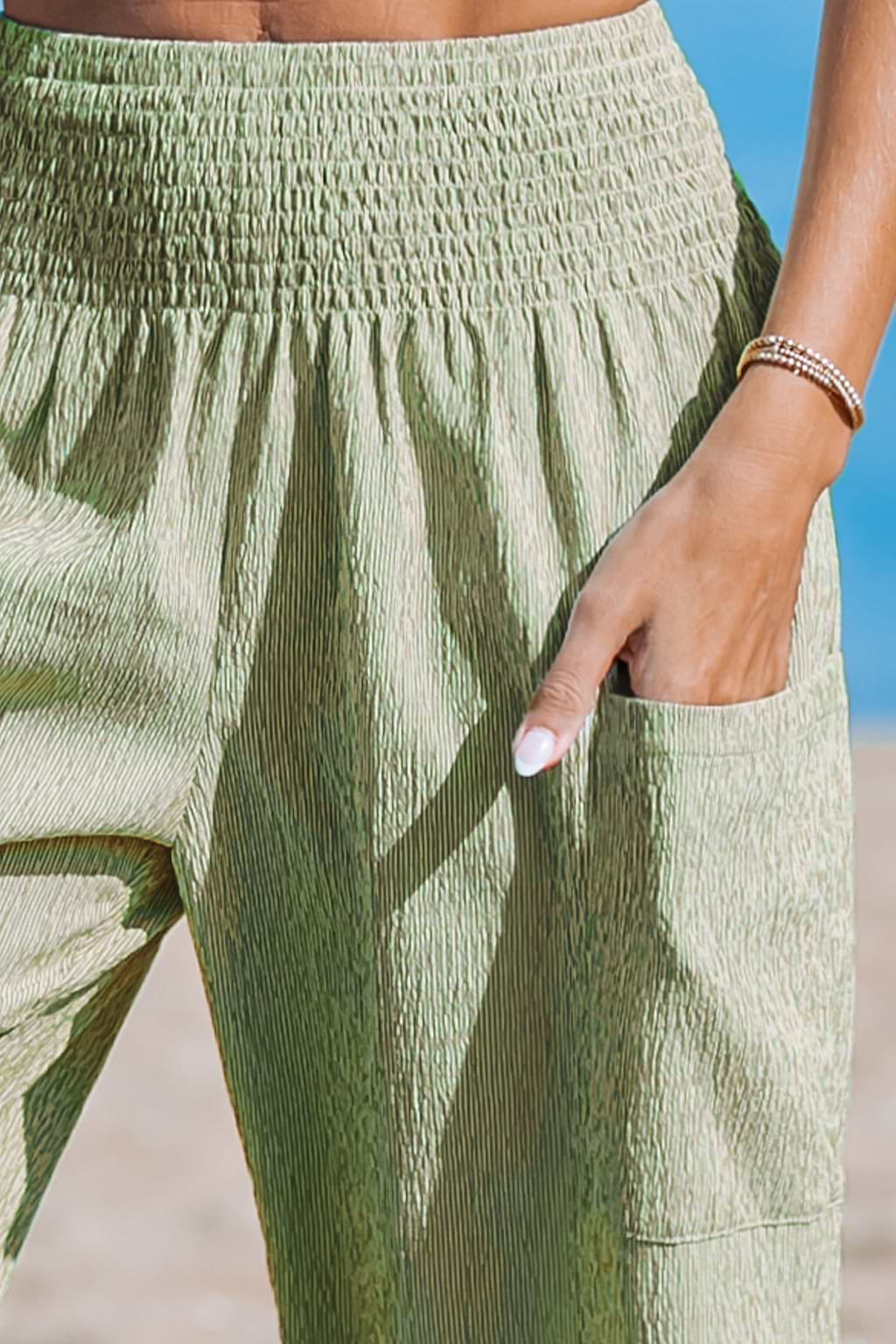 Konisch zulaufende Hose mit Smokingtaschen
