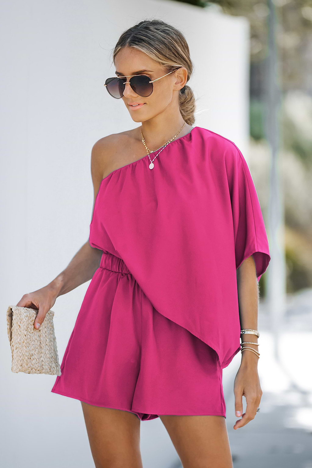 Fuchsia One-Shoulder-Strampler mit drapiertem Mieder