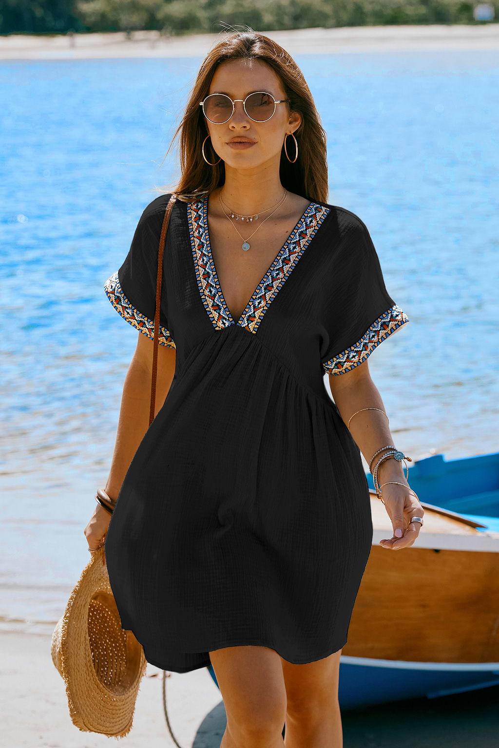 Robe mini en pur coton avec col plongeant et manches courtes