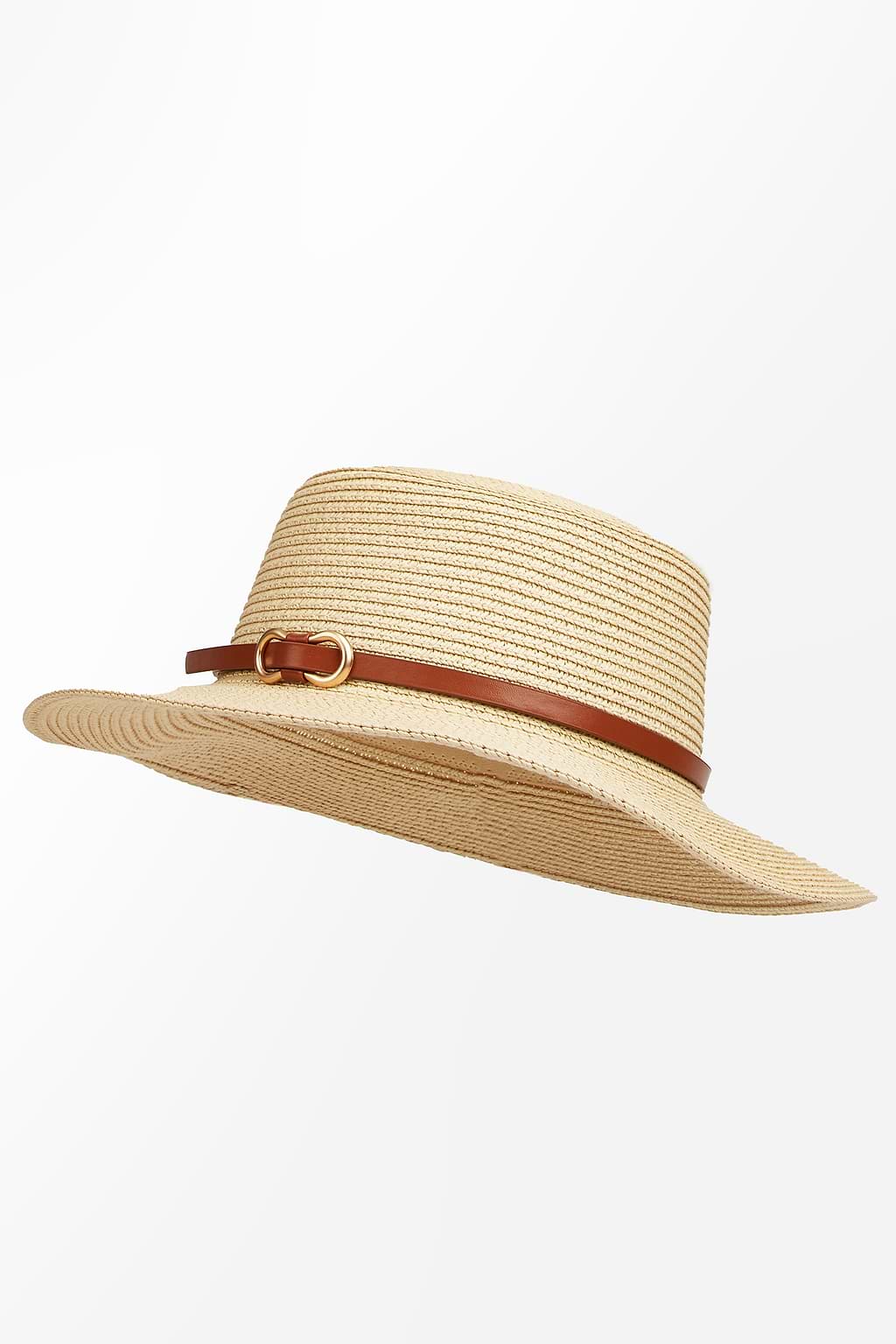 Sombrero de paja con banda de cuero sintético