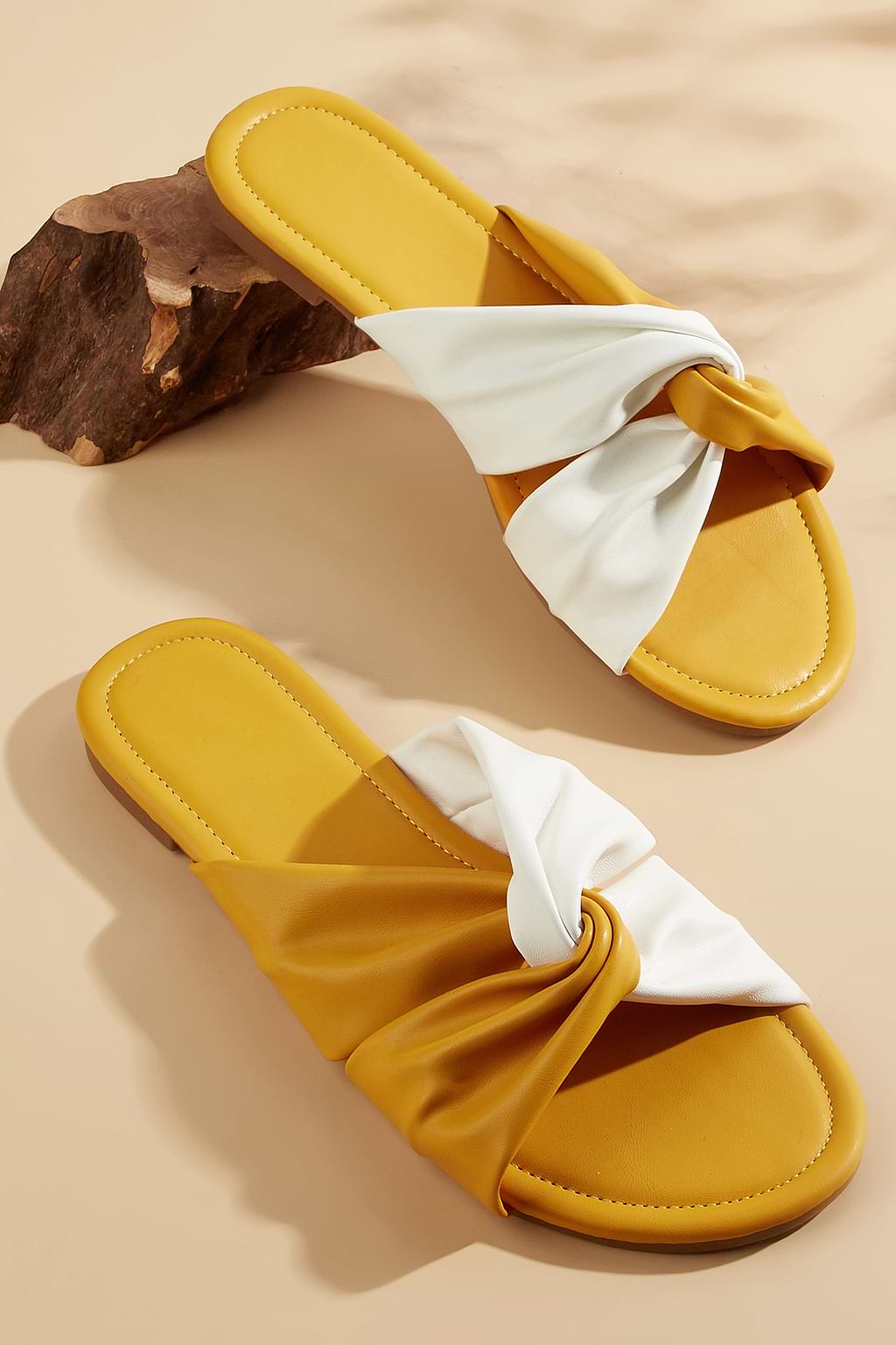Interlaced Colorblock Flat Sandals