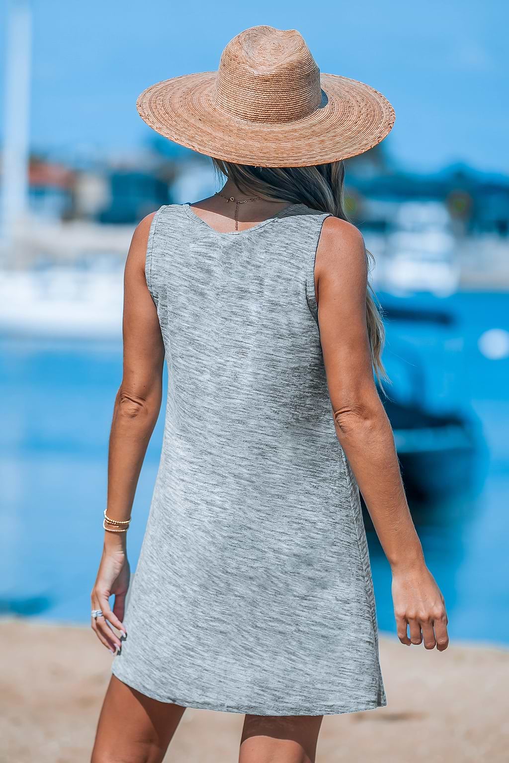 Marineblaues ärmelloses Cover-Up mit Rundhalsausschnitt und Twist