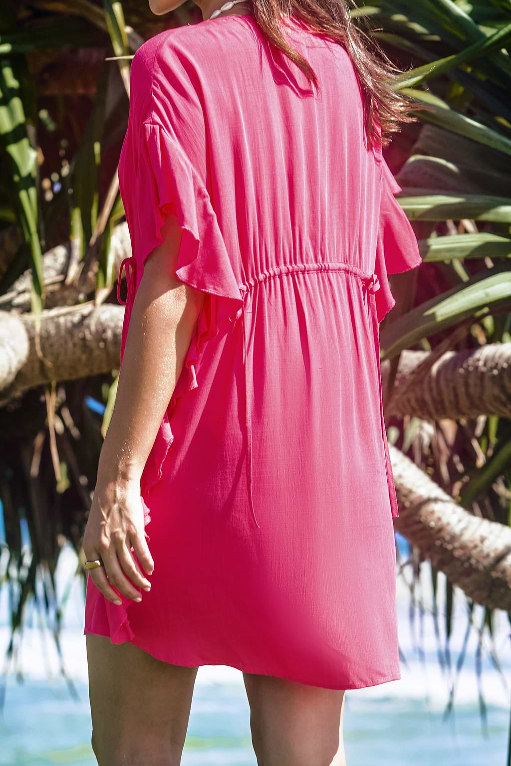 Mini pareo fucsia con cuello dividido y cintura con cordón