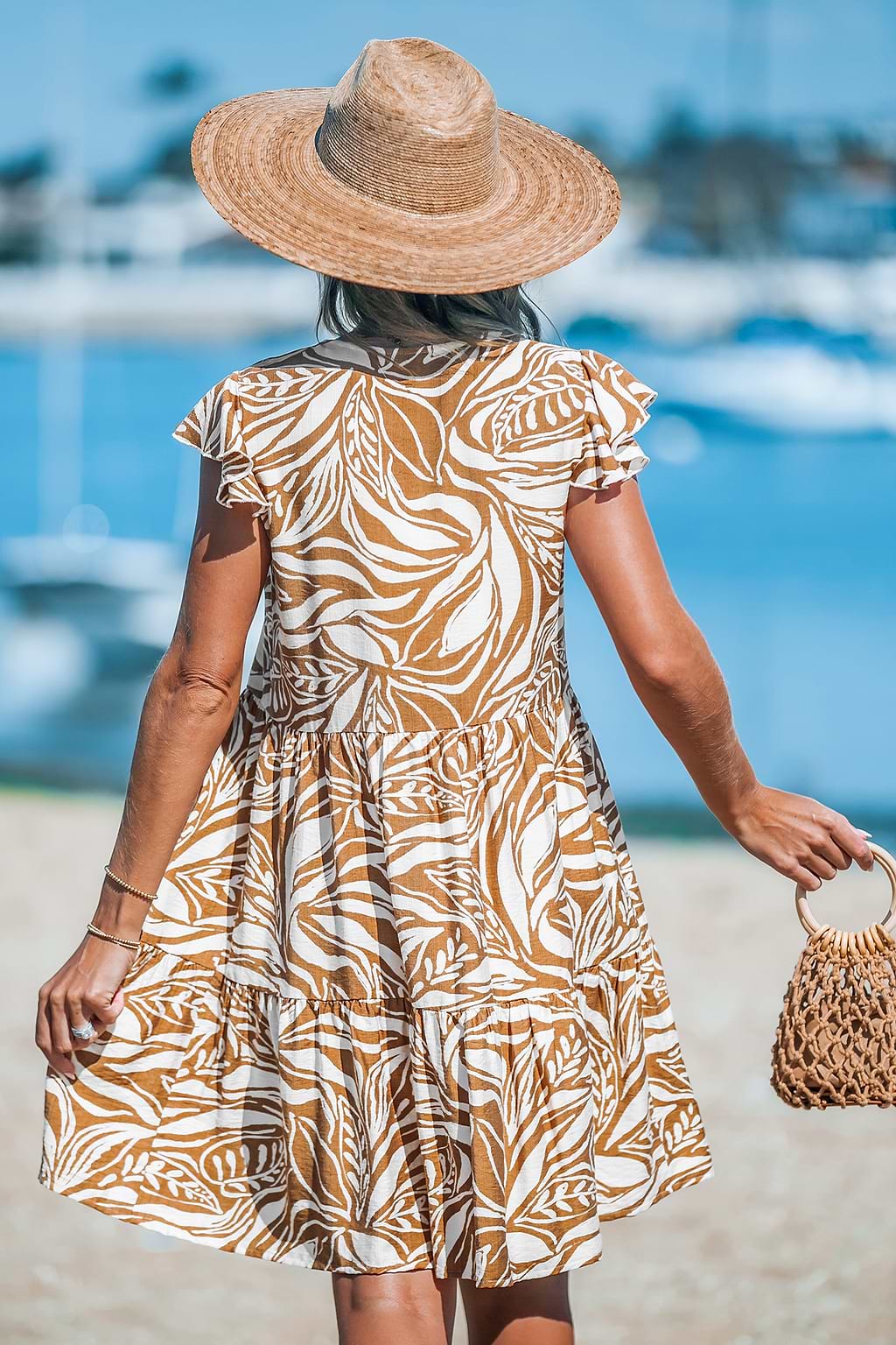 Tropisches Minikleid mit V-Ausschnitt und Flatterärmeln