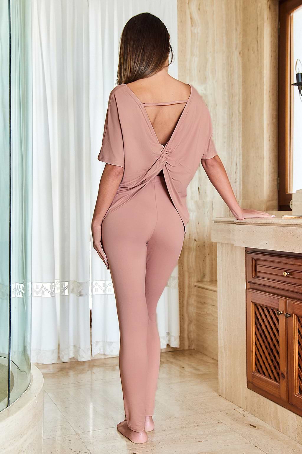 Rose Tee & Leggings Pajama Set