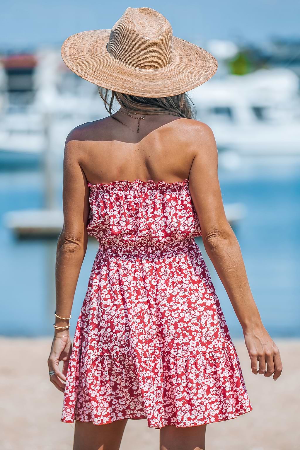 Rode  mouwloze mini-jurk met splithals en ditsy-motief