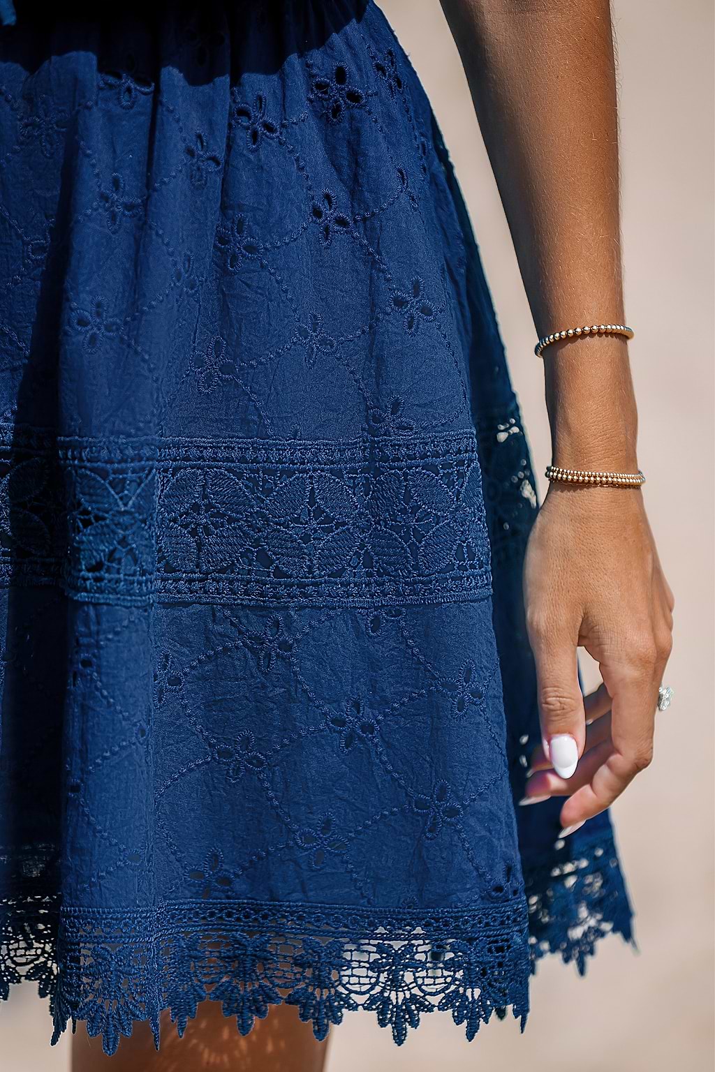 Reine Baumwolle Gewebtes Minikleid aus Spitze