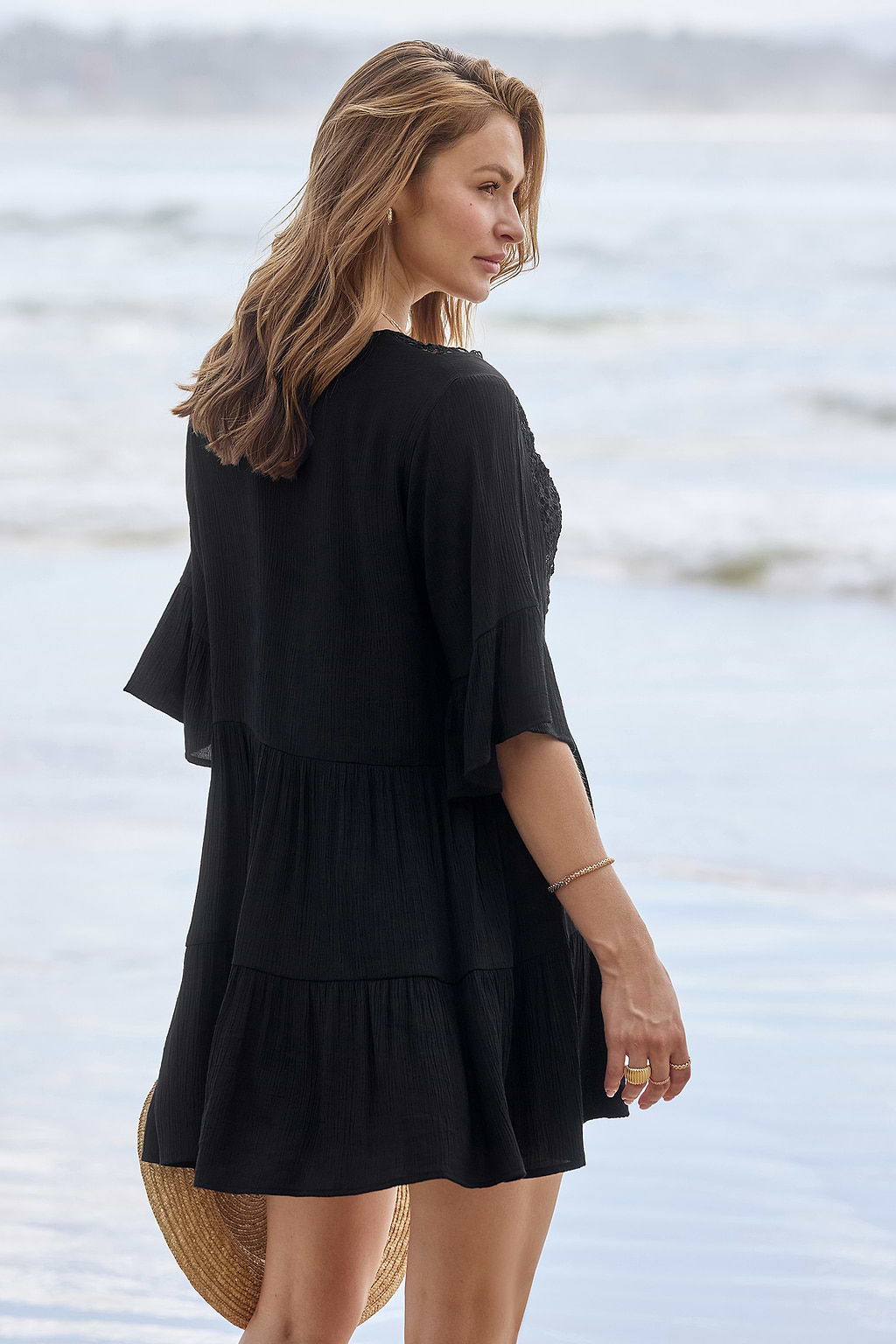 Schwarzes Cover-Up-Minikleid mit halben Ärmeln und Quastenbindung