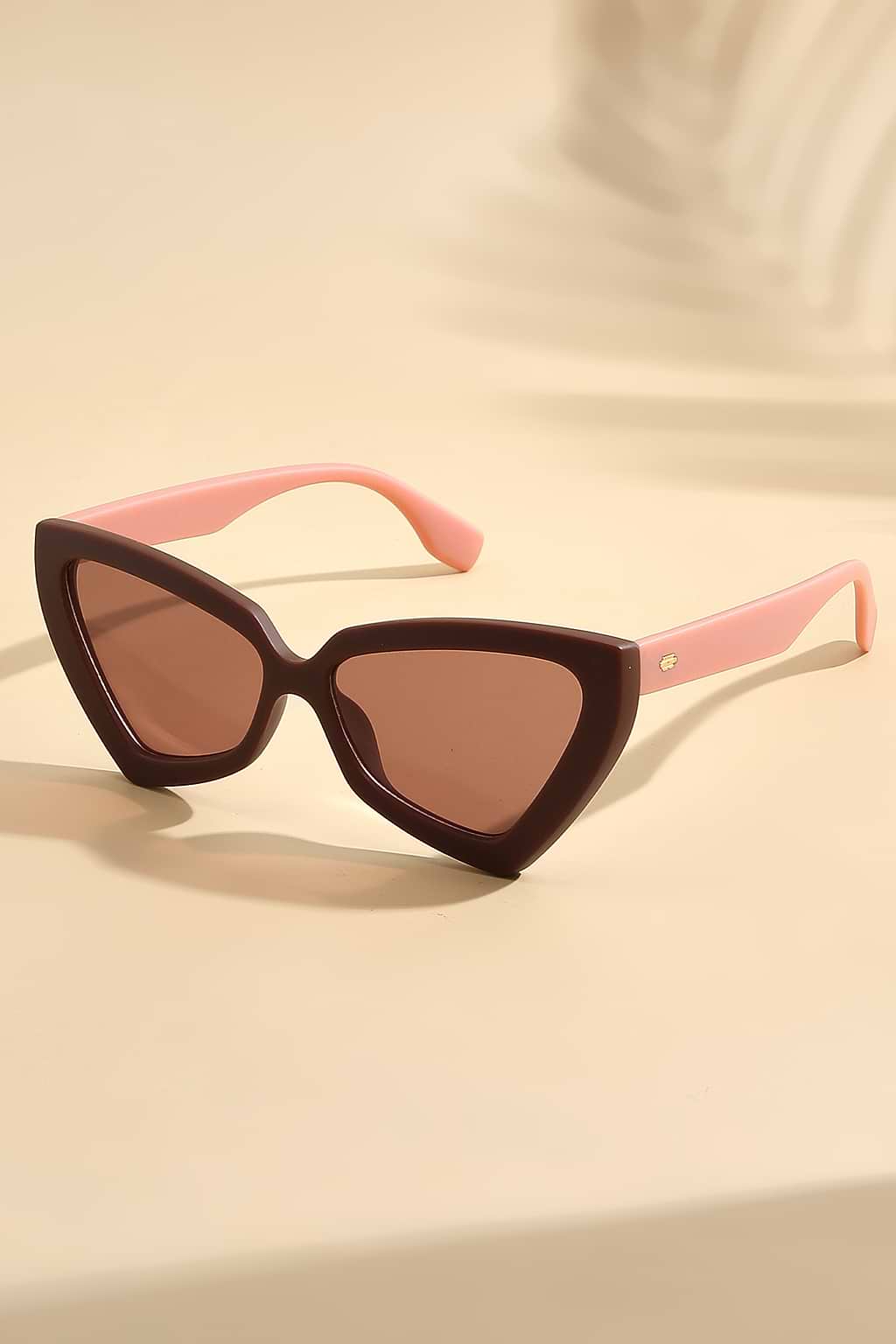 Gafas de sol cuadradas con forma de ojo de gato