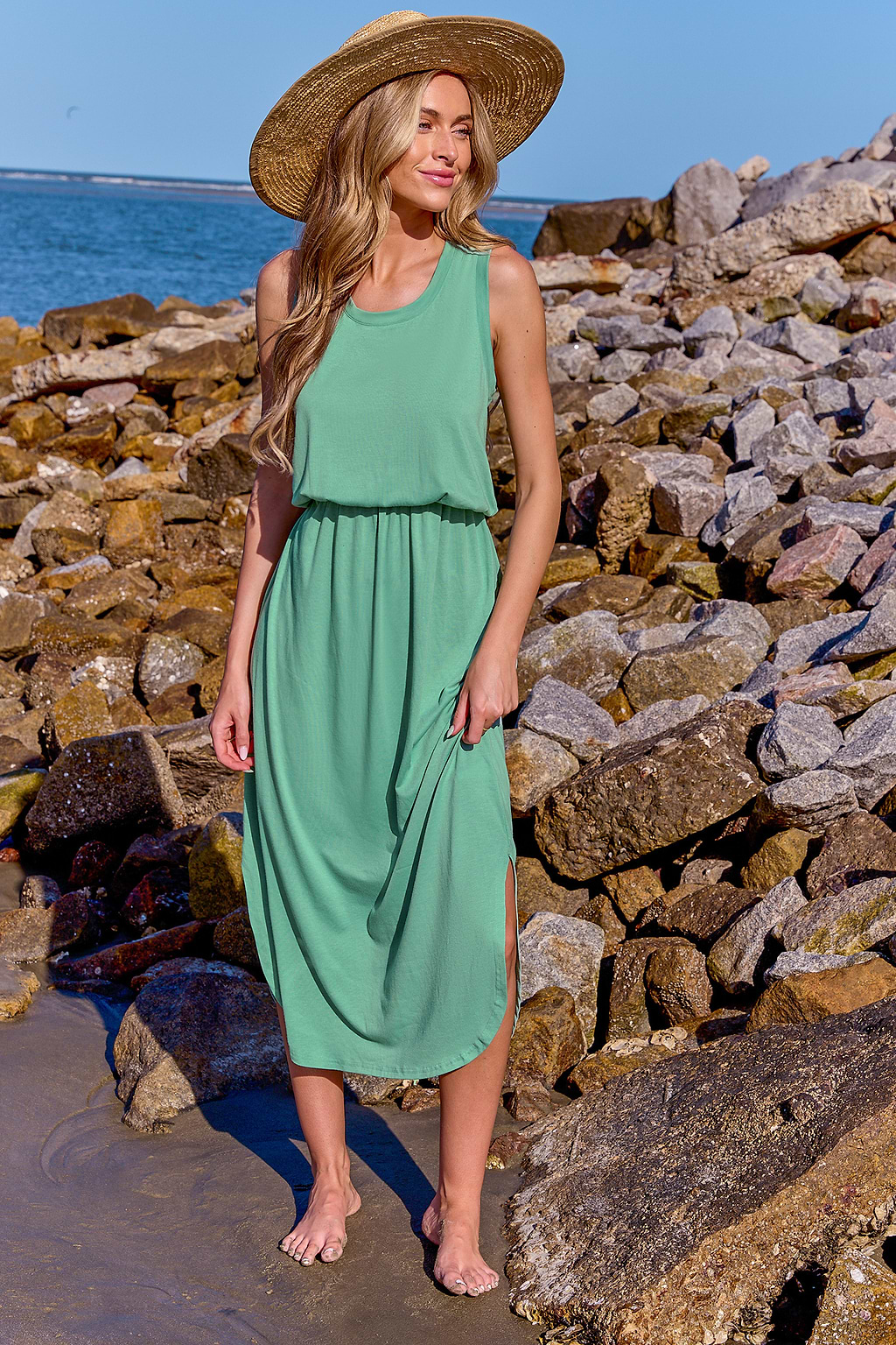 Green Round Neck Sleeveless Midi Dress