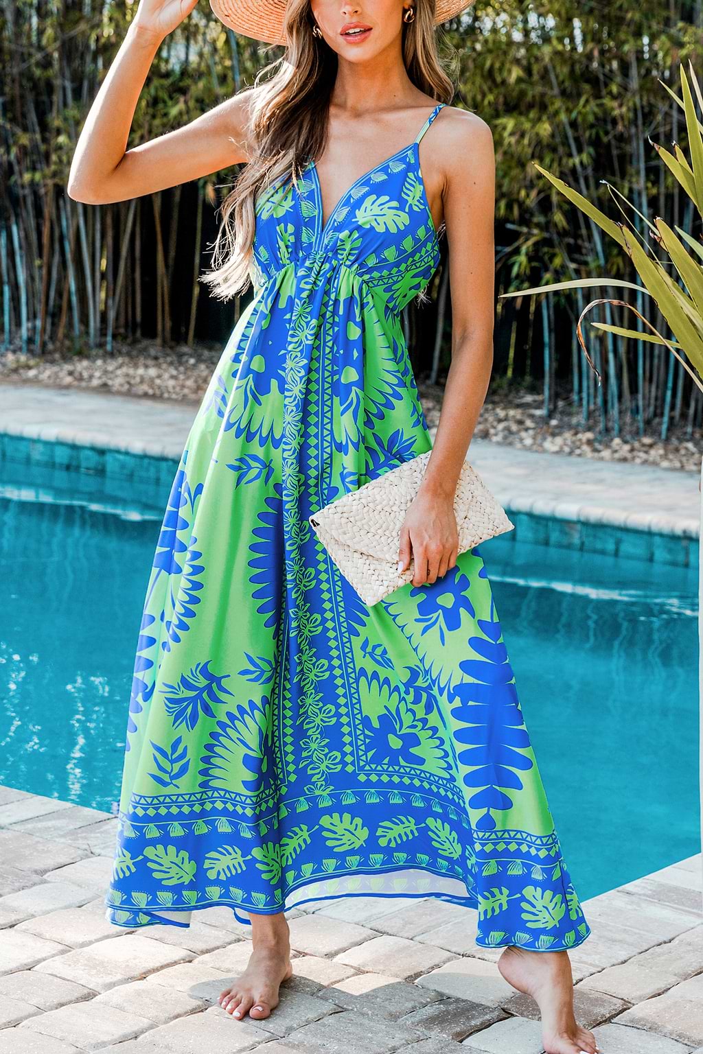 Robe maxi avec col plongeant sans manches tropicale