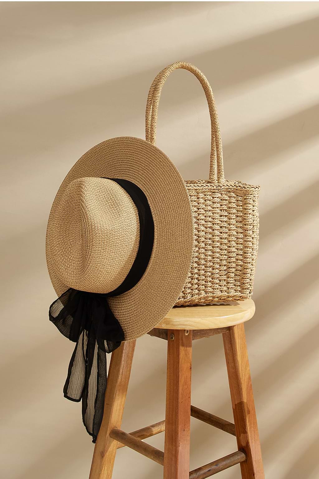 Wide Brim Straw Hat & Tote Set