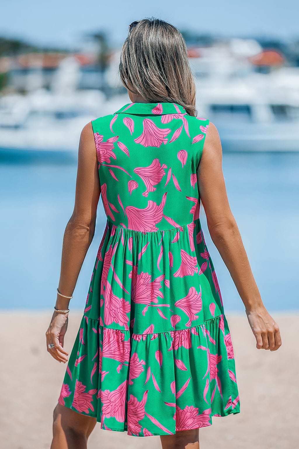 Robe chemise mini sans manches à pétales tombants