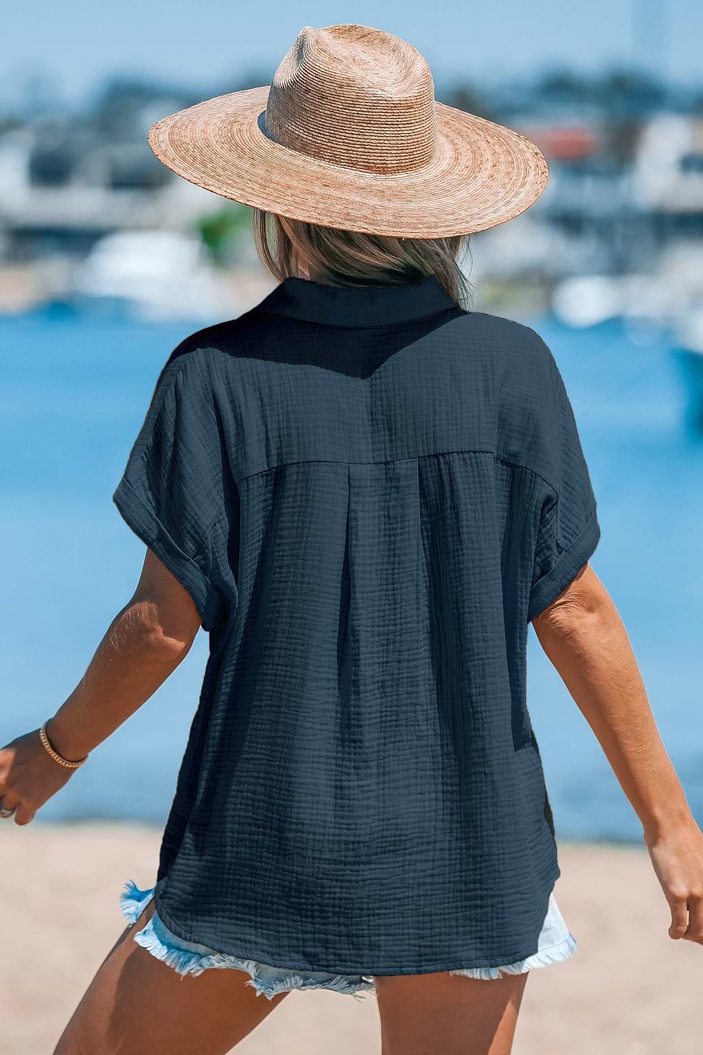 Marineblaues Baumwoll-Top mit Kragen und Knopfleiste