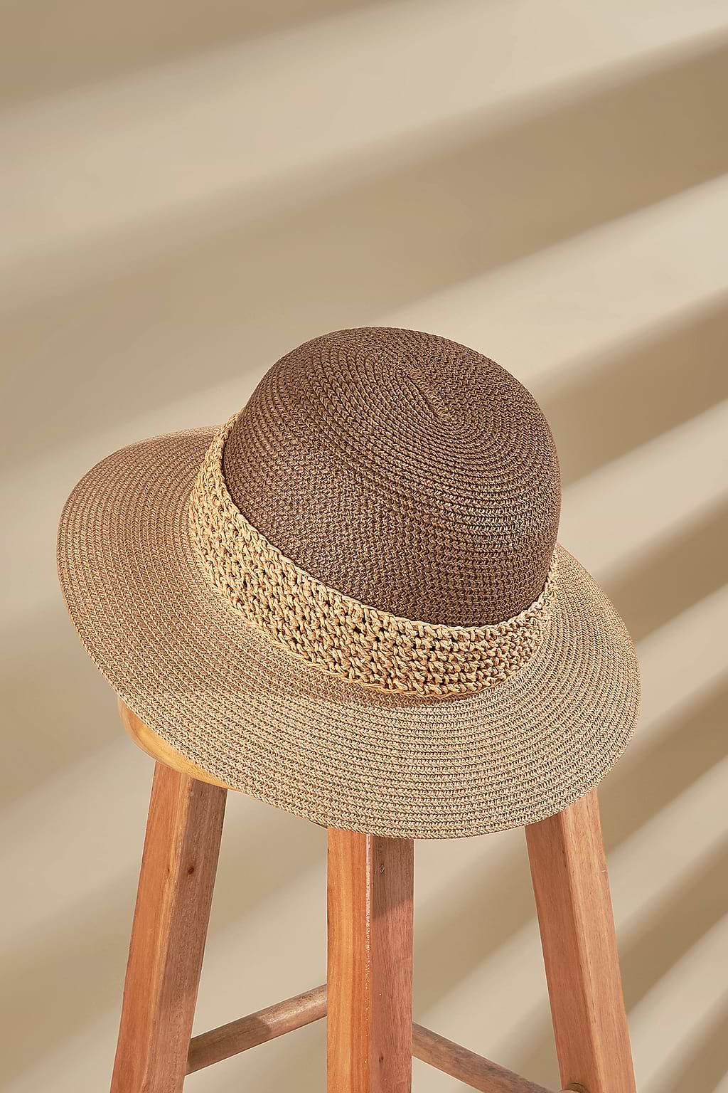 Tweekleurige strohoed