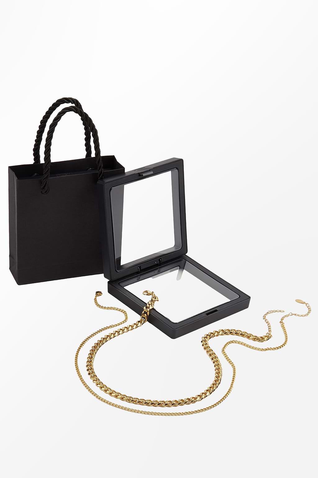 Ensemble de colliers chaîne en métal doré