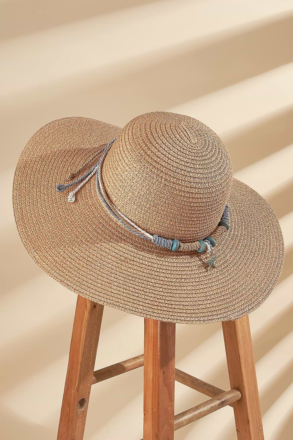 Diepzee strohoed met brede rand