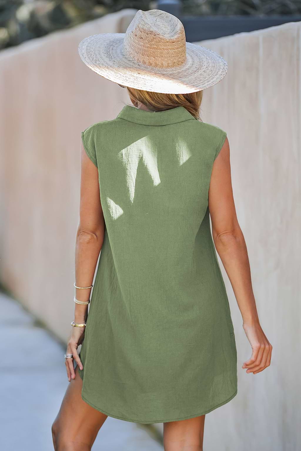 Robe mini sans manches à ourlet échancré vert clair