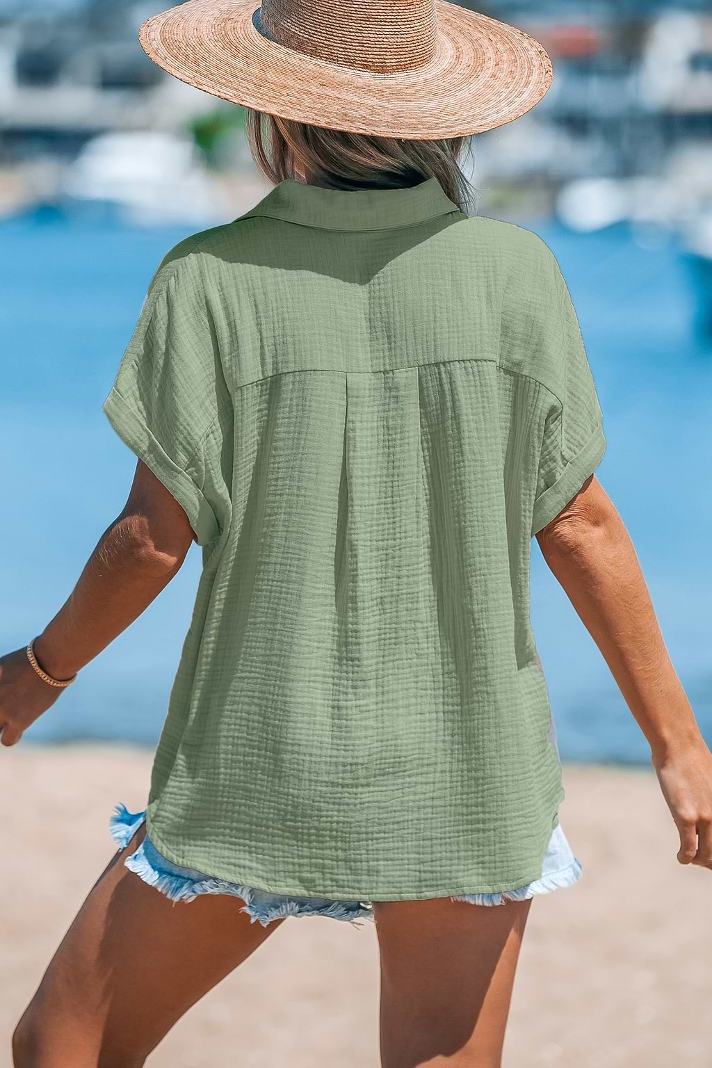 Top con botones delanteros y cuello de algodón verde