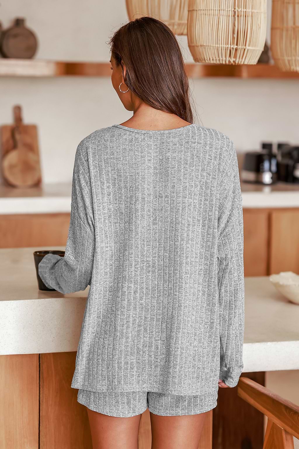 Grijze geribbelde jersey pyjamaset met lange mouwen en korte broek