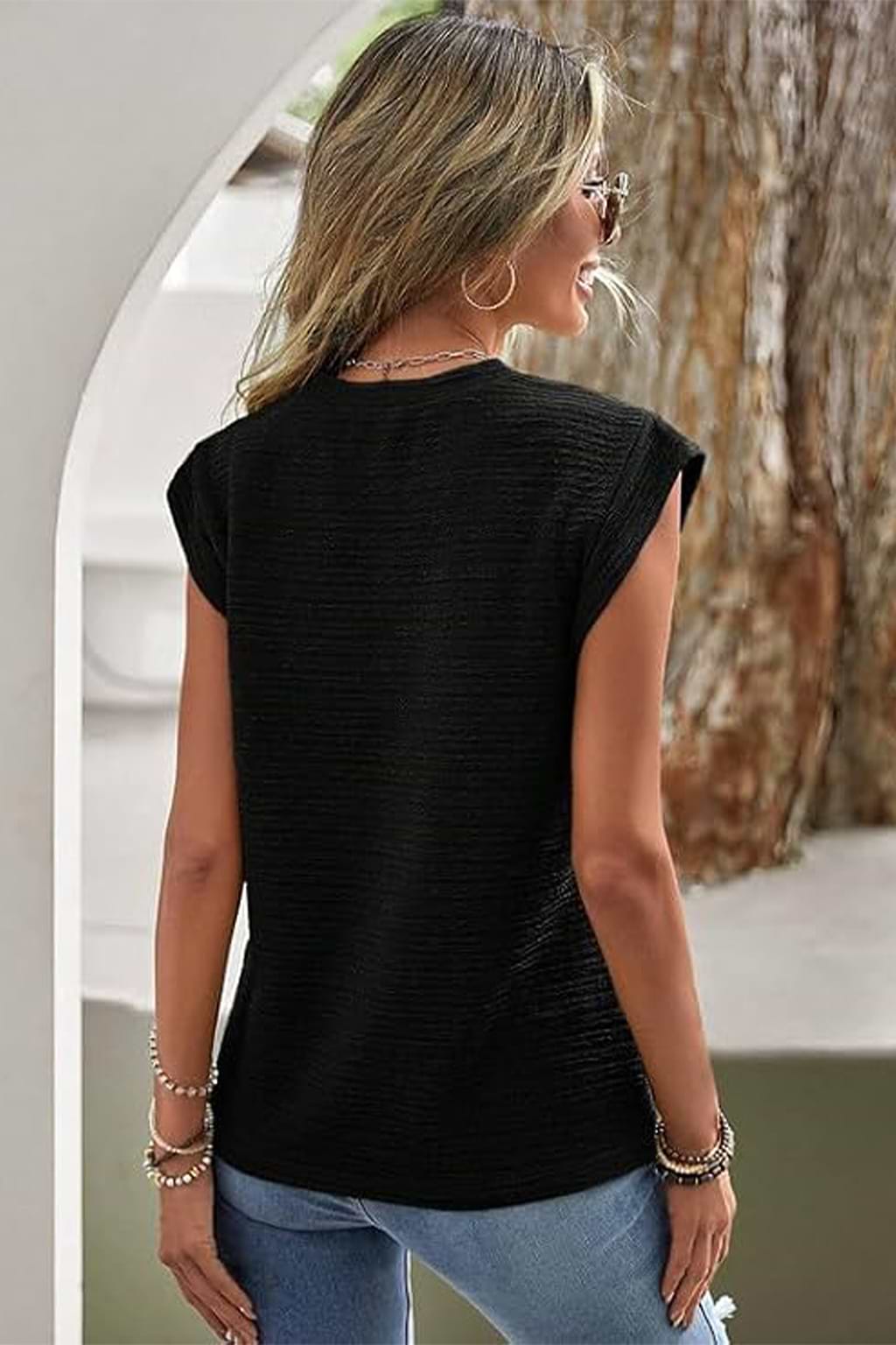 Black Round Neck Cap Sleeve Top
