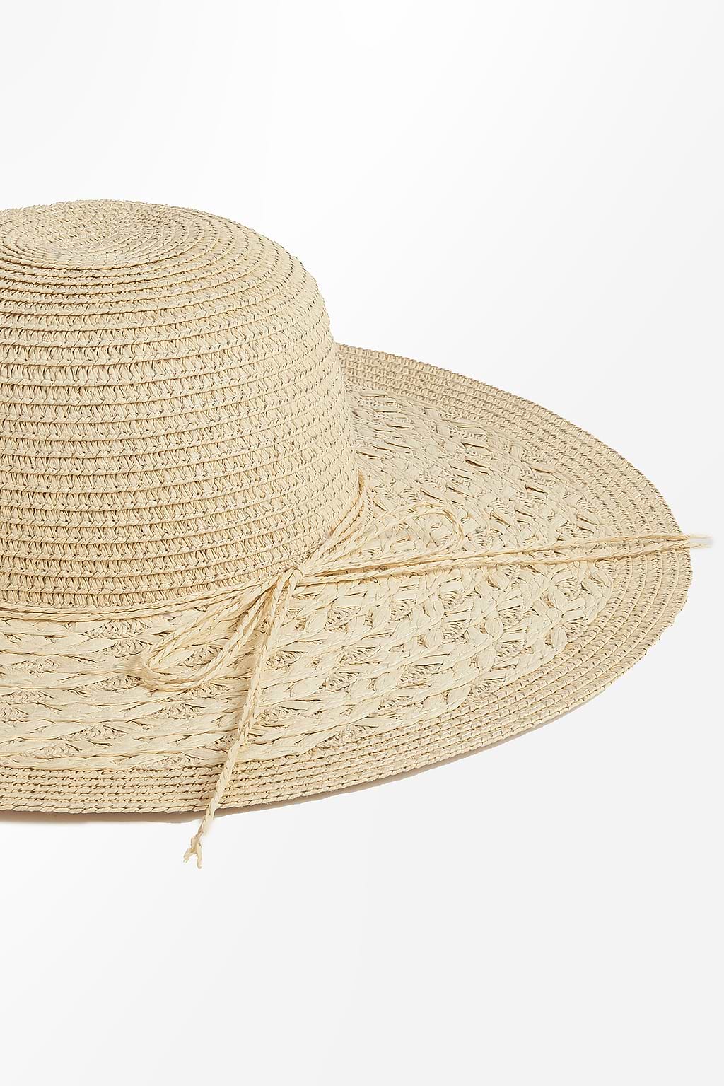 Sombrero de paja de ala ancha beige