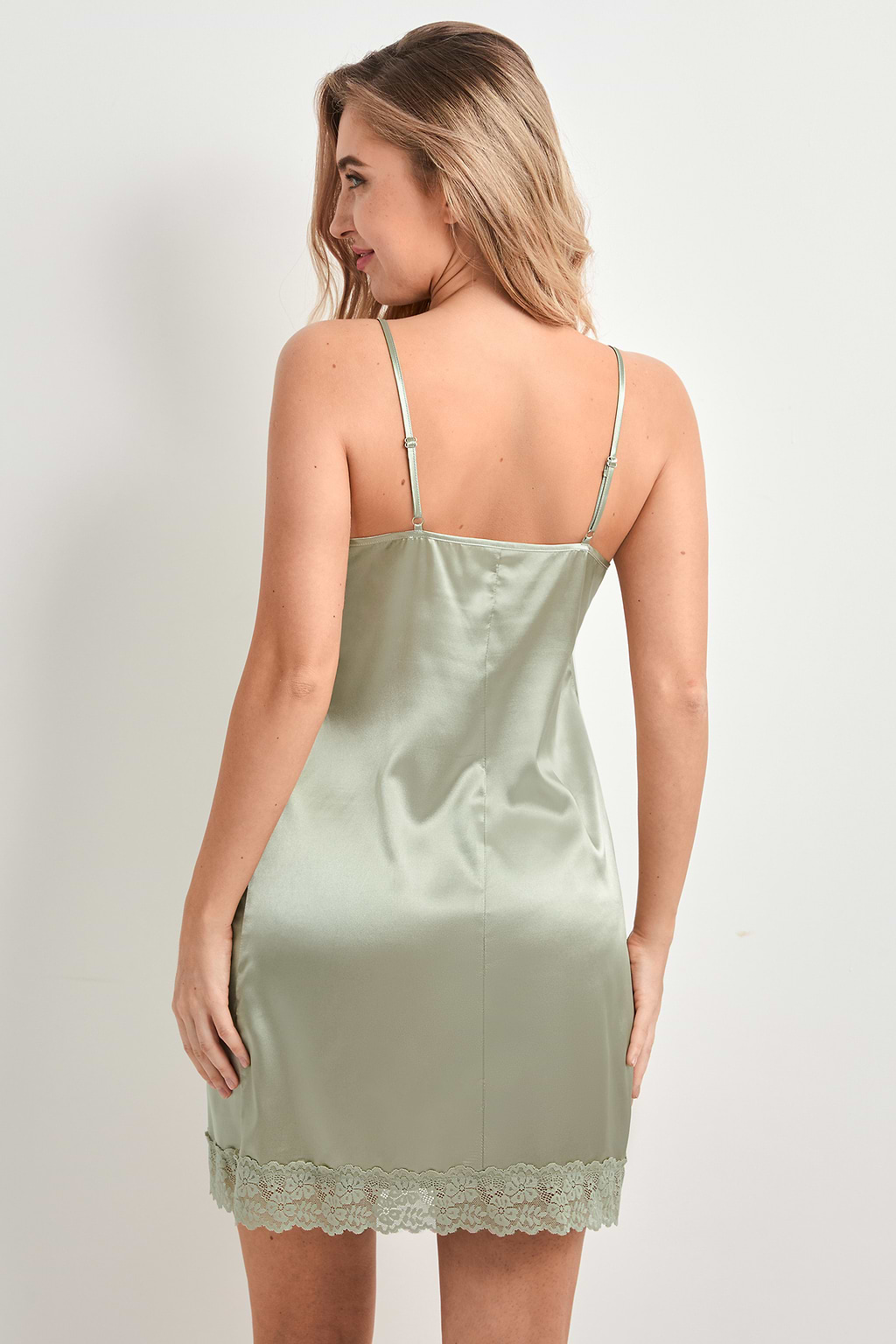 Grünes Satin-Spitzen-Nachthemd