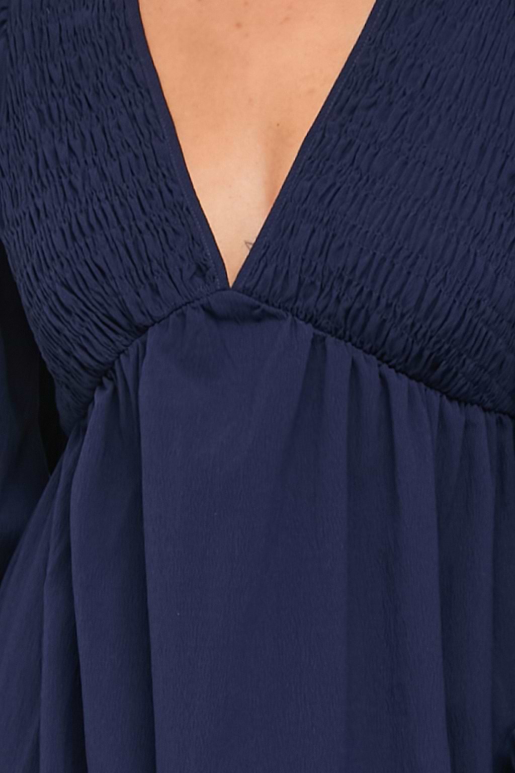 Königsblaues Maxikleid mit tiefem-Ausschnitt und Blousonärmeln