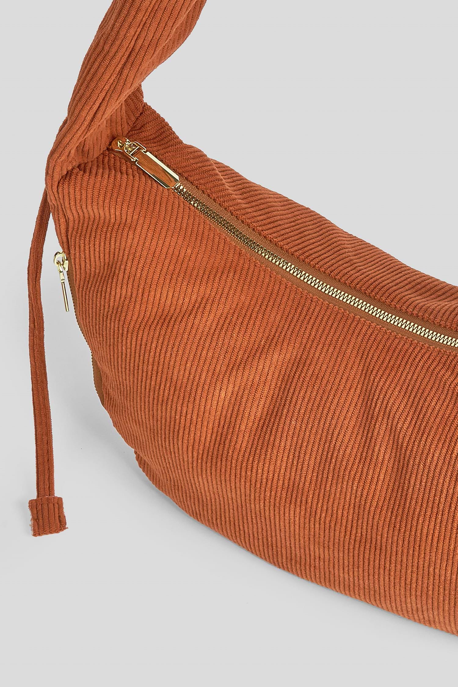 バッグ・カバンその他 ETRO Woman Shoulder strap Orange WP2R0001AX137 A8802 ETRO Medium Vela Leather Shoulder Bag | Orange | FARFETCH