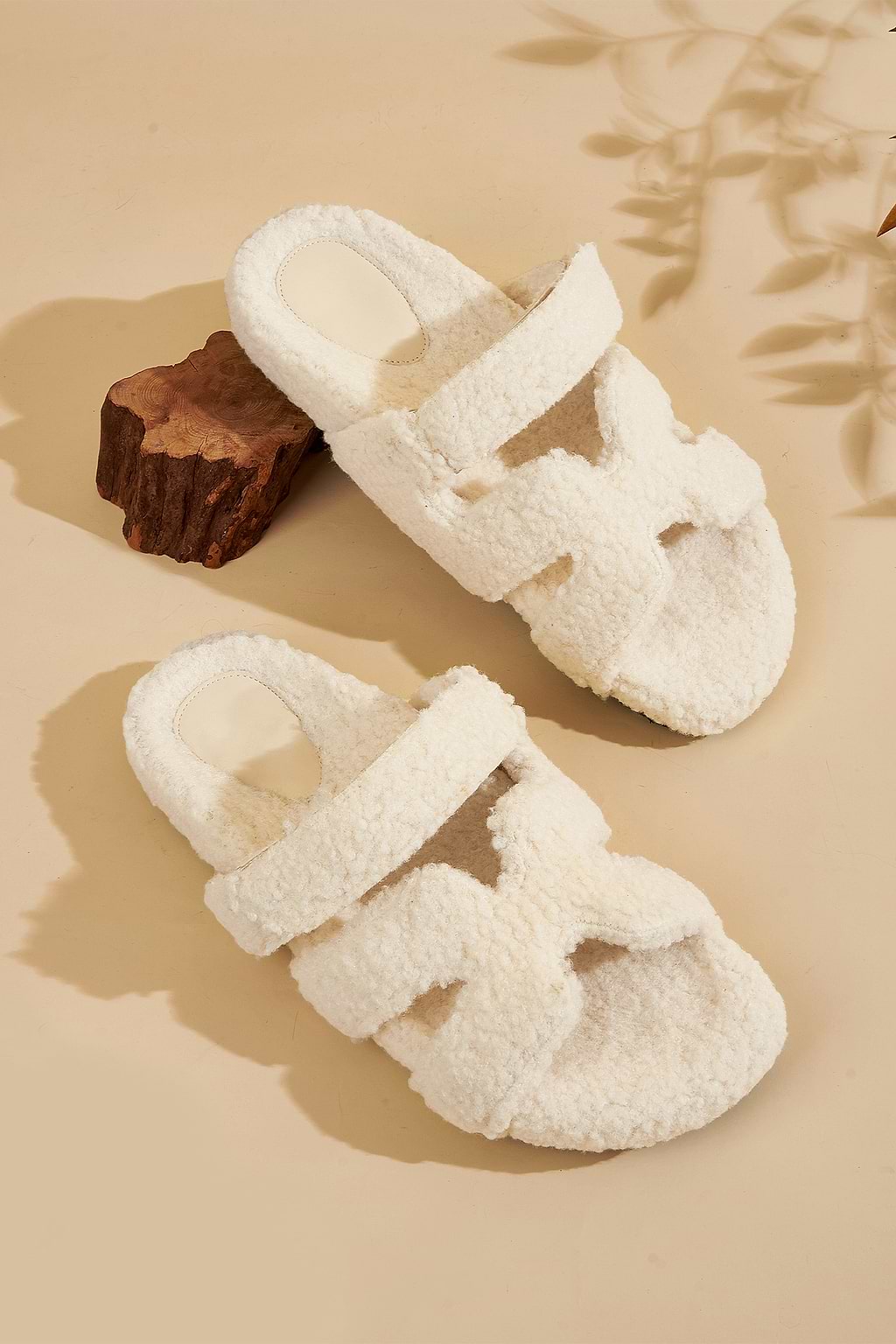 Weiße Sherpa Hausschuhe