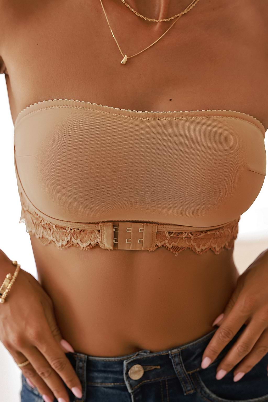 Coral Lace Front Closure Strapless Bandeau