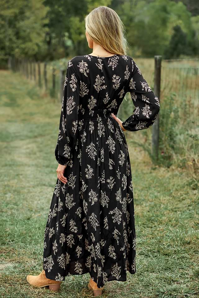 black boho dress long sleeve Bluivy Boho Floral Lace Maxi Dress with Lining in Black L main image 0
