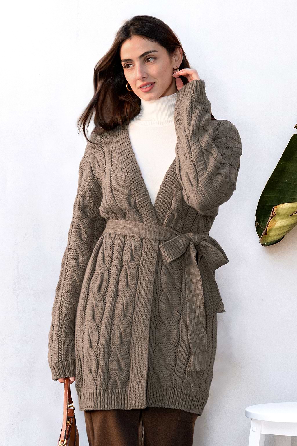 Cardigan en tricot à ceinture et manches longues camel