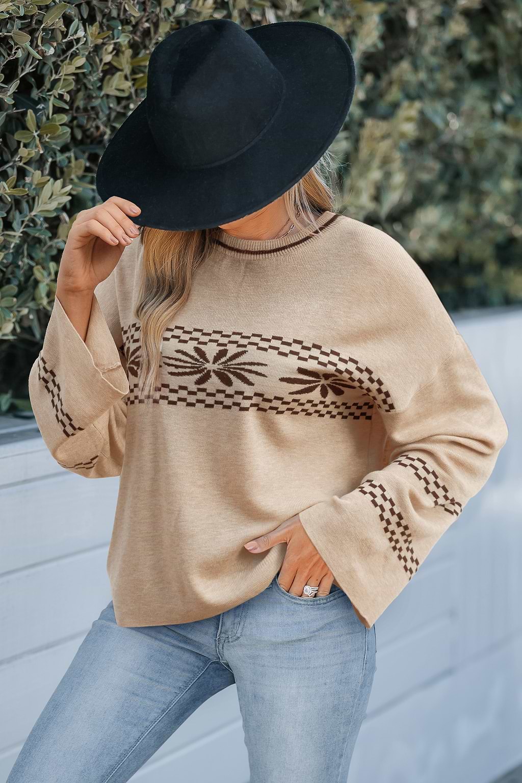 Tan Round Neck Long Sleeve Floral Graphic Sweater