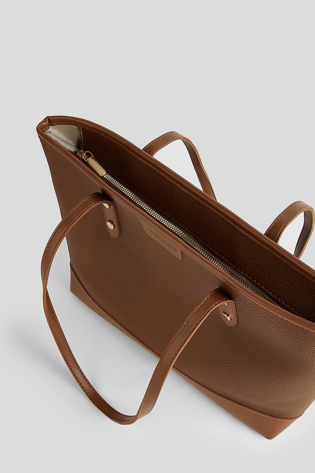 Bolsa de mano marrón