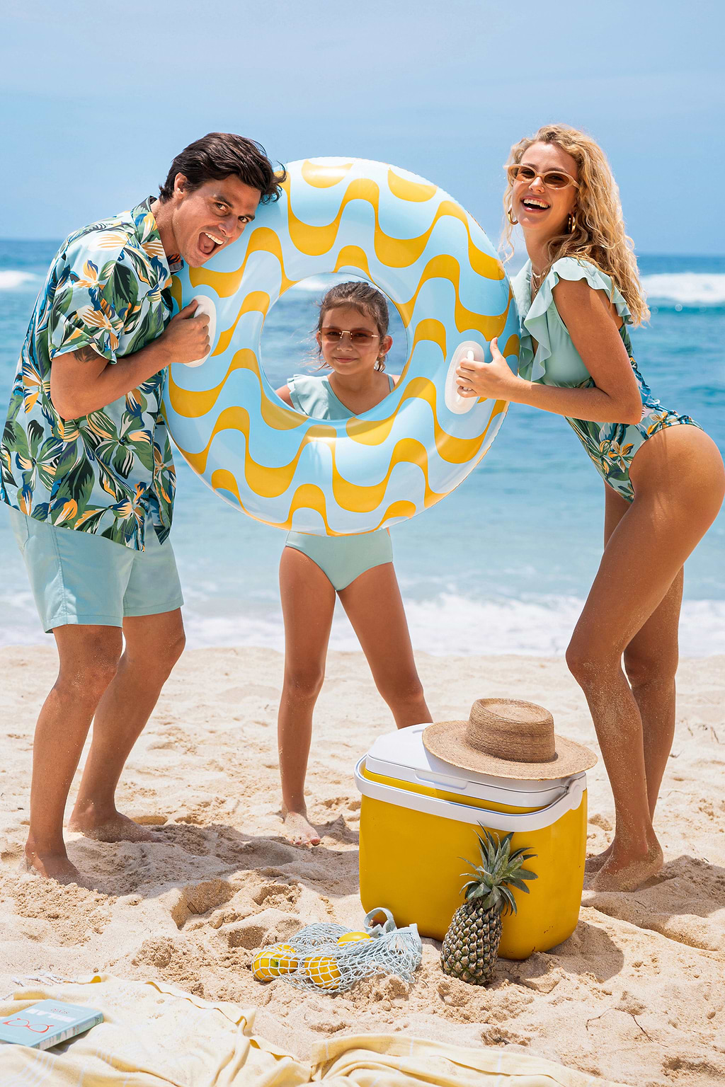 Florales Kurzarm-Strandhemd mit Knopfleiste